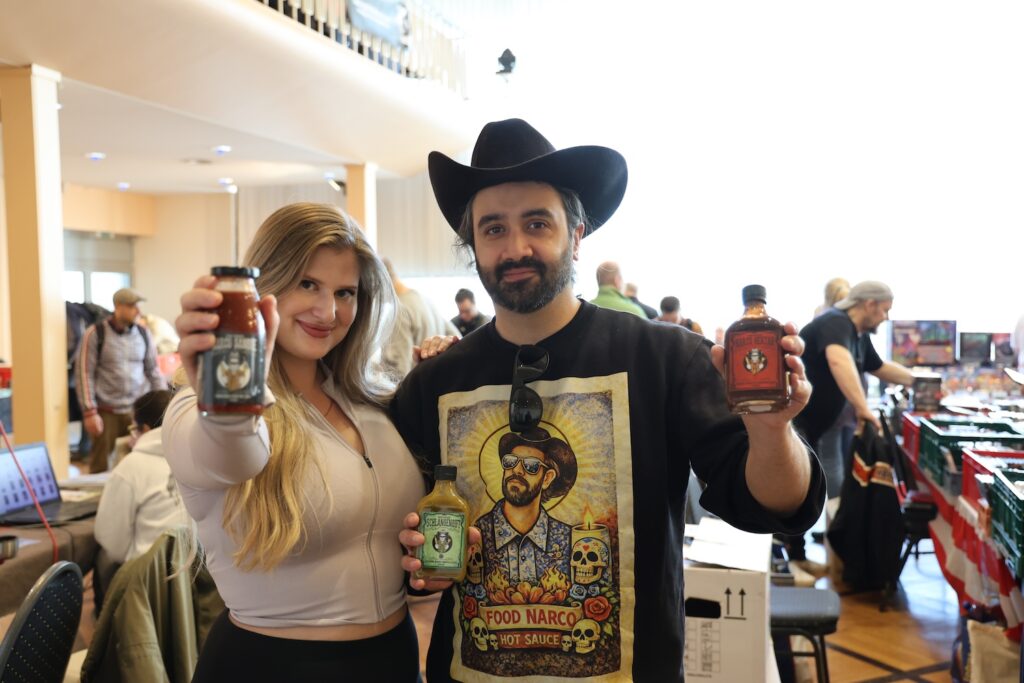 Ellie Blessom und Jagpal Singh Food Narco