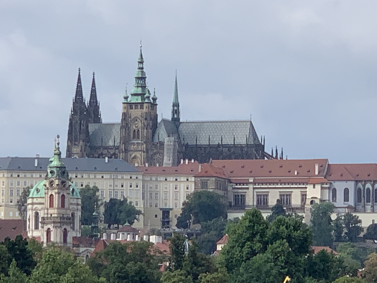 TES Prag